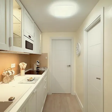 Golden Dream, Swimming Pool And Parking *