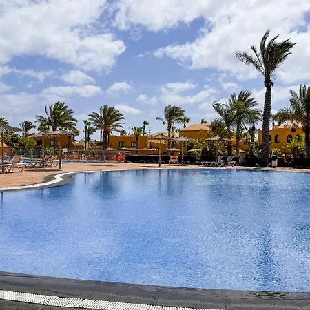 Дом отдыха Golden Dream, Swimming Pool And Parking *